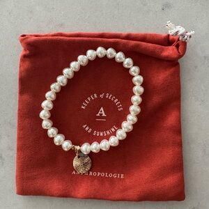 NWT Anthropologie gold and pearl anklet